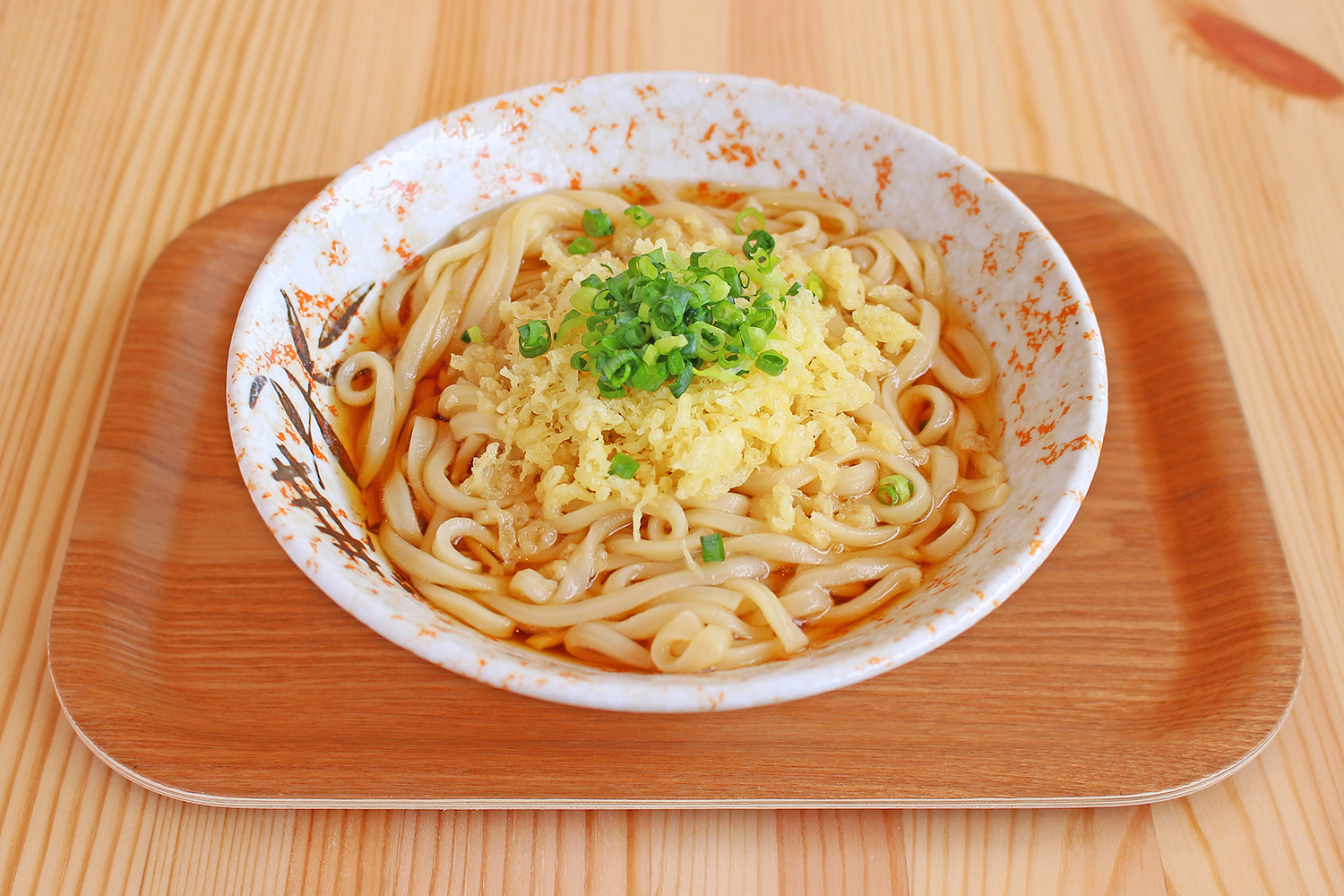 出汁が決め手のかけうどん