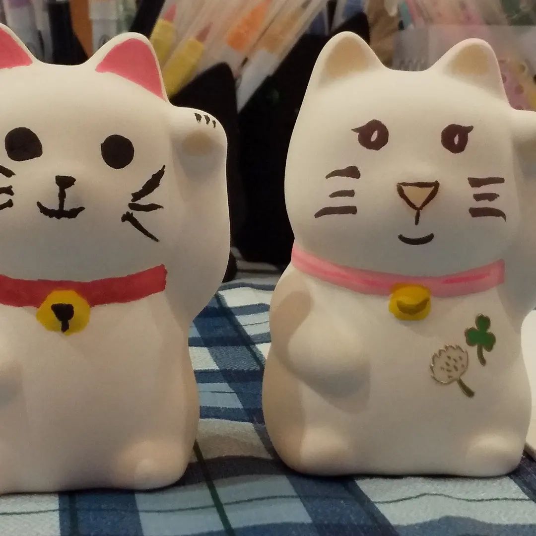 招き猫色塗り＆プラ板キーホルダー作り（ねこまんま）